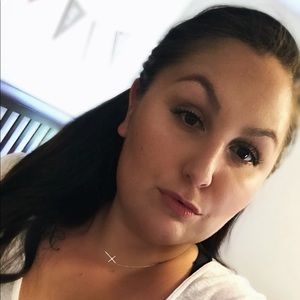 Meet your Posher, Lindsey